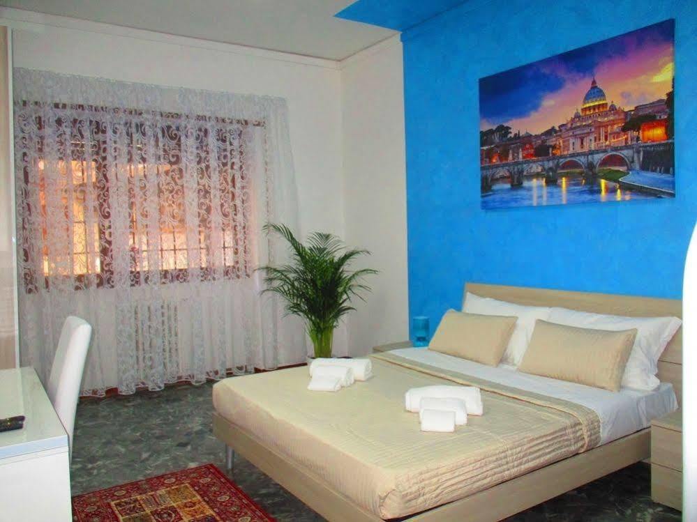 Maxim Rooms Rome Bagian luar foto