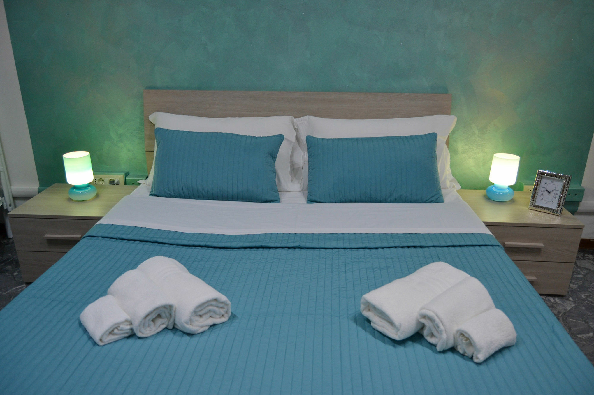 Maxim Rooms Rome Bagian luar foto