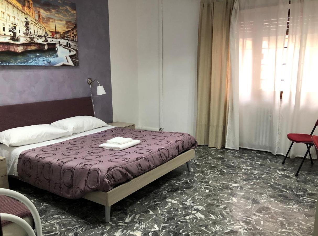 Maxim Rooms Rome Bagian luar foto